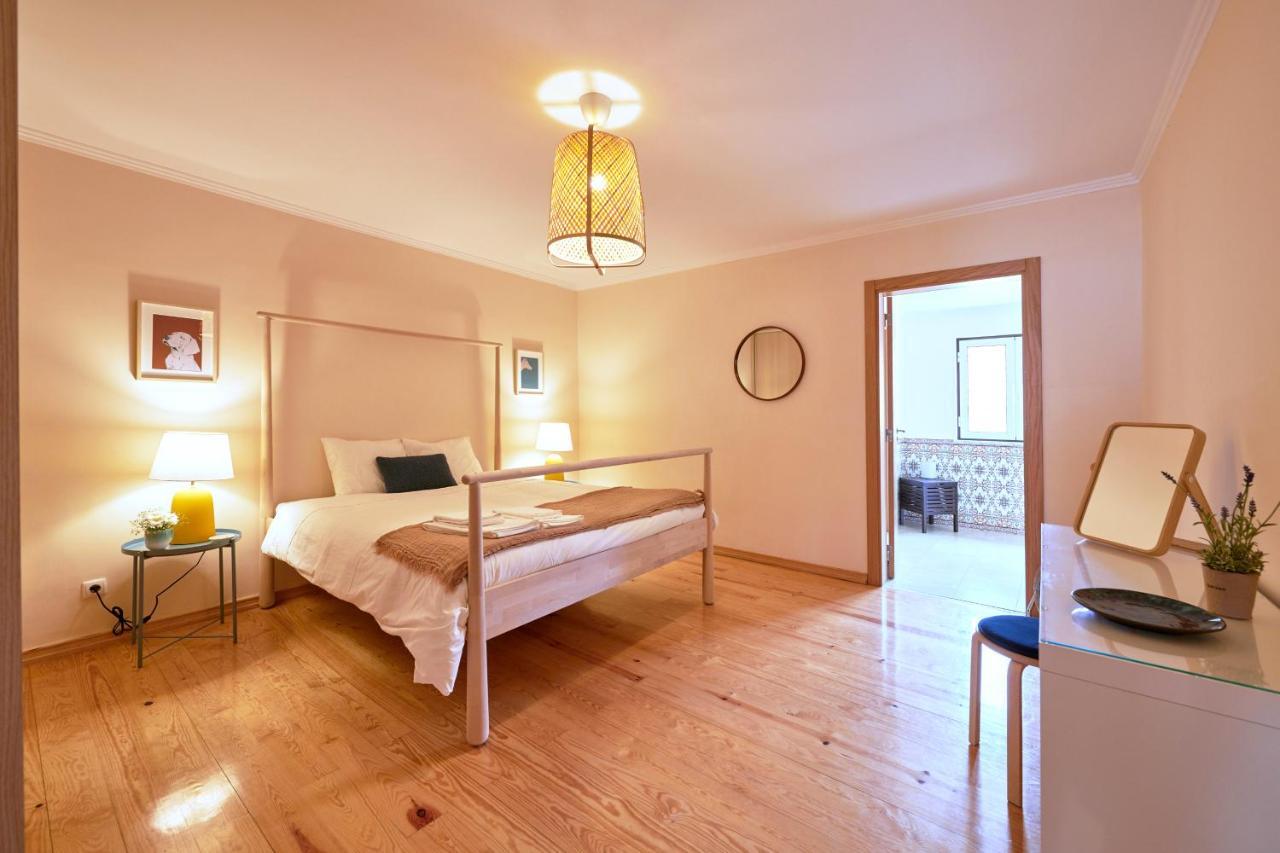 Renovated And Spacious Duplex Apartment With Patio, By Timecooler Lisboa Eksteriør bilde