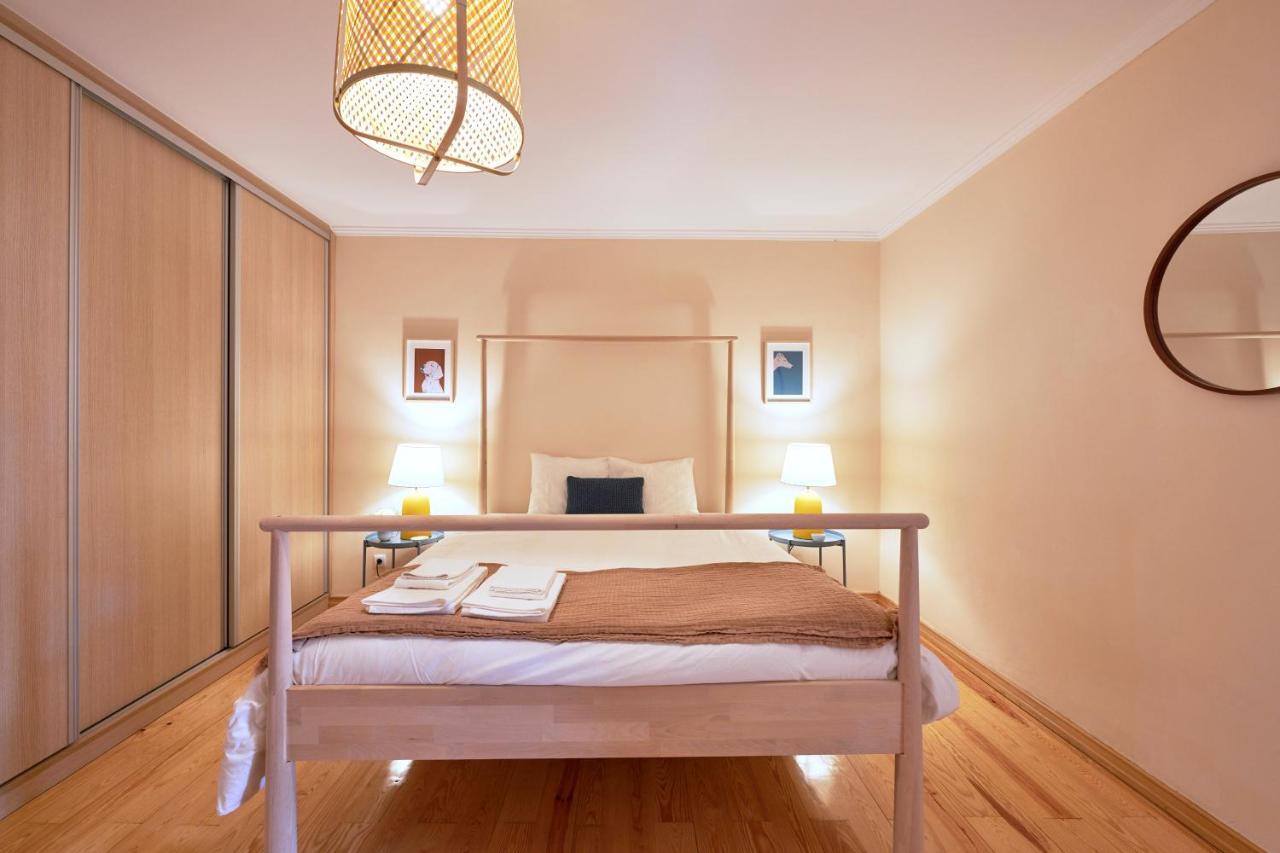 Renovated And Spacious Duplex Apartment With Patio, By Timecooler Lisboa Eksteriør bilde