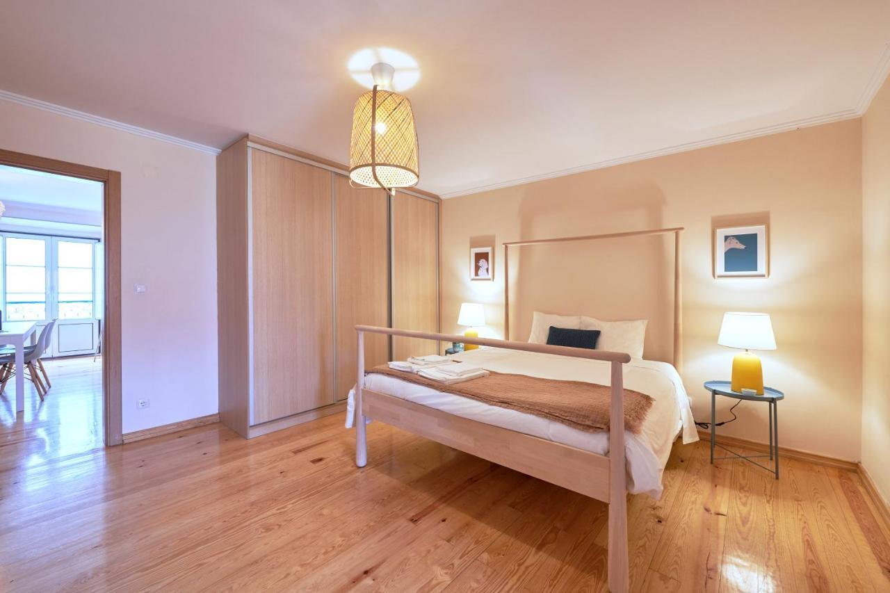Renovated And Spacious Duplex Apartment With Patio, By Timecooler Lisboa Eksteriør bilde
