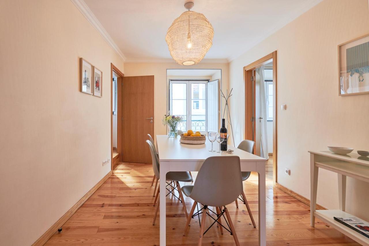 Renovated And Spacious Duplex Apartment With Patio, By Timecooler Lisboa Eksteriør bilde